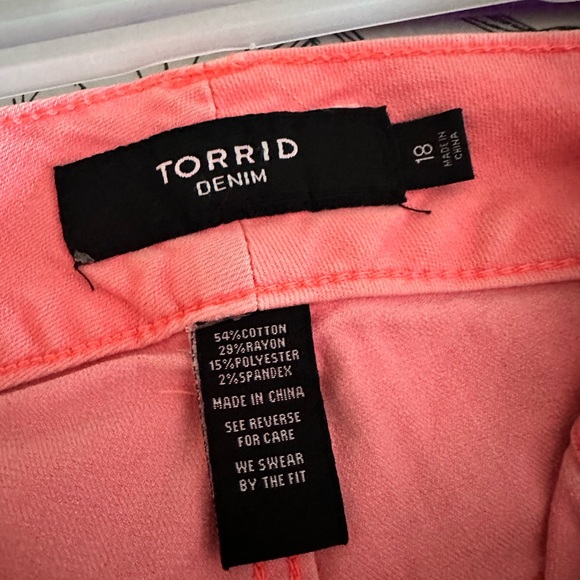 Torrid skinny jeans size 18 - Picture 3 of 7